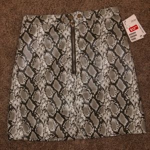 Snake Skin H&M skirt NEW